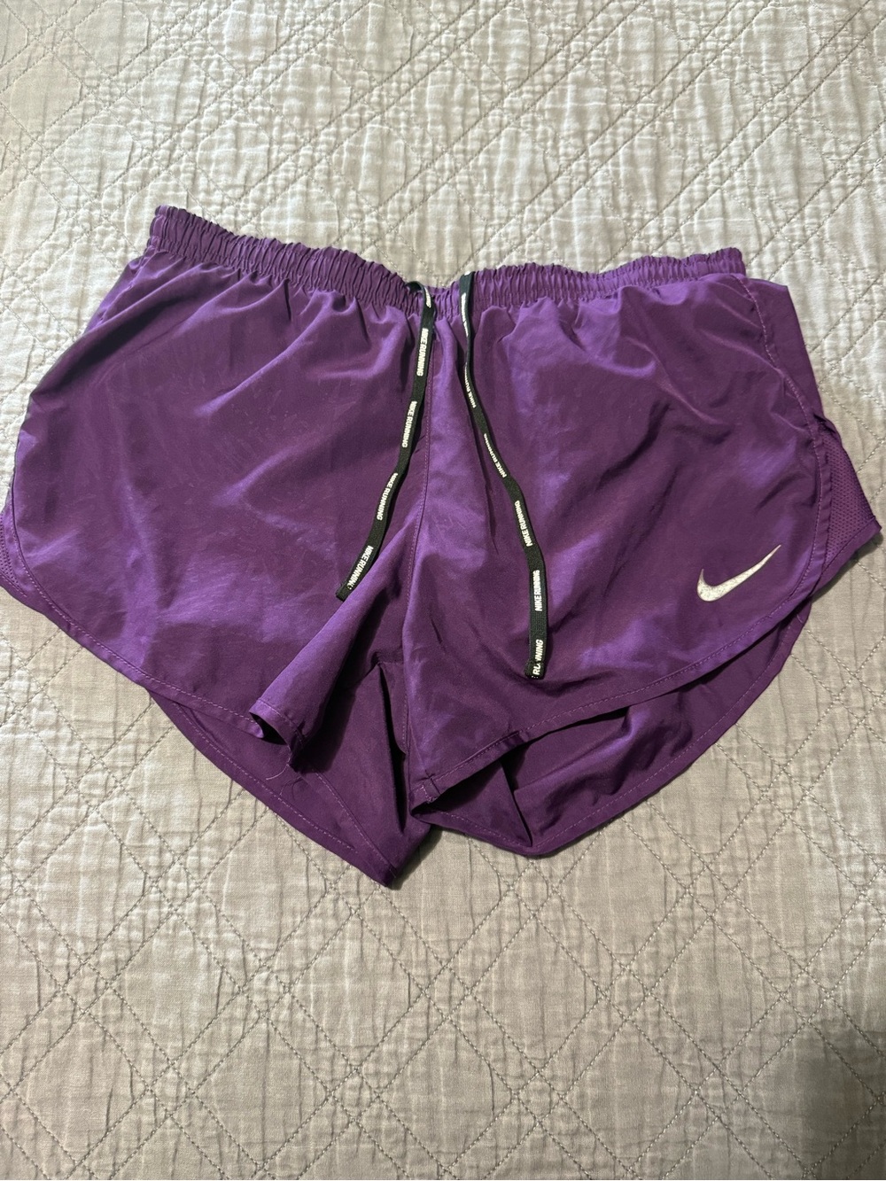 💜 Nike Dri-FIT Women’s Running Shorts – Purple – Size Medium